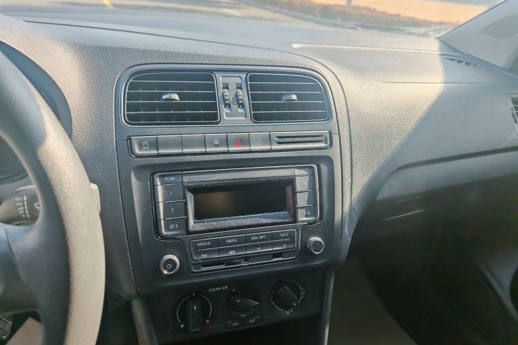 Used Volkswagen Polo 2018 1.5L Manual Drive-Comfort Model