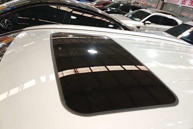 Used Toyota Wildlander 2022 Dual-Motor 2.5L E-CVT 4x4 Luxury PLUS Edition
