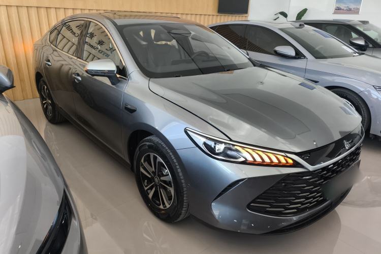 Used BYD Qin PLUS 2025 DM-i Smart Drive 120KM Superior Model