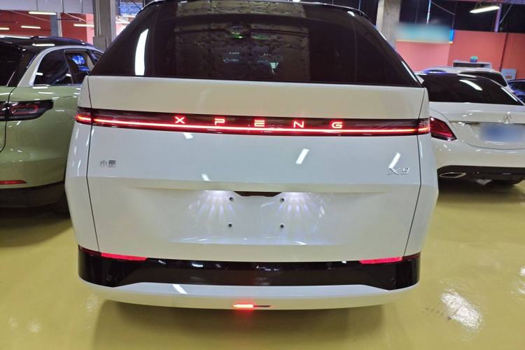 Used XPeng X9 2024 610 Long-Range Pro
