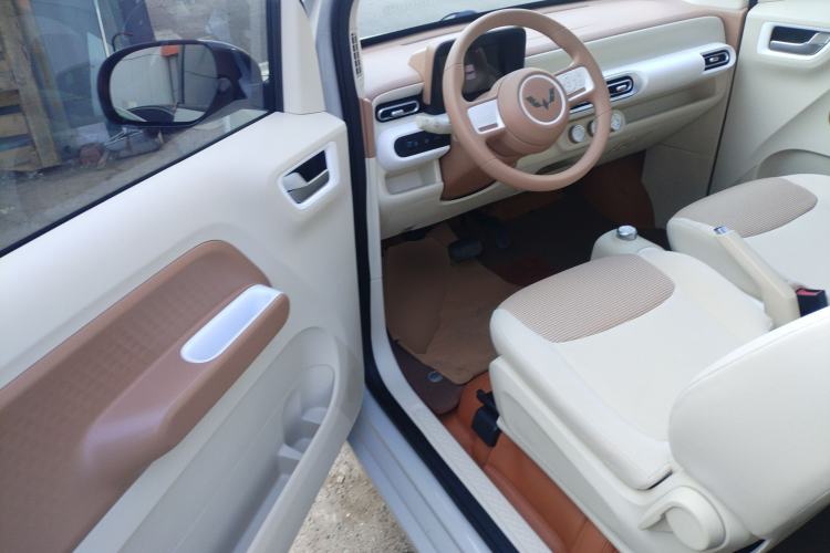 Used Wuling Hongguang MINIEV 2024 3rd Generation 215km Youth Edition
