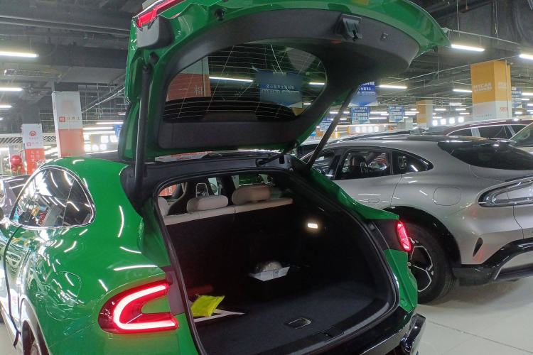 Used  YU7 2025 Ultra-Long Range Rear-Wheel Drive Version
