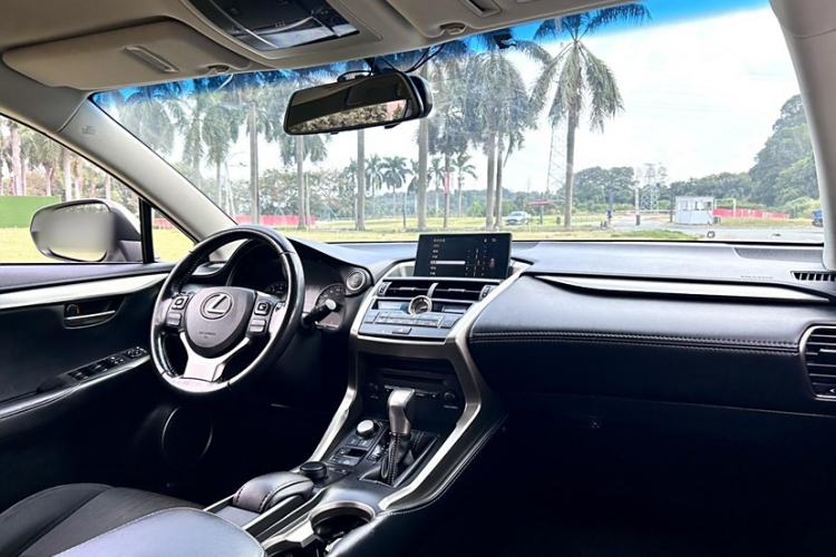 Used Lexus NX 2015 200 Front-Wheel Drive X-Trail SE Edition
