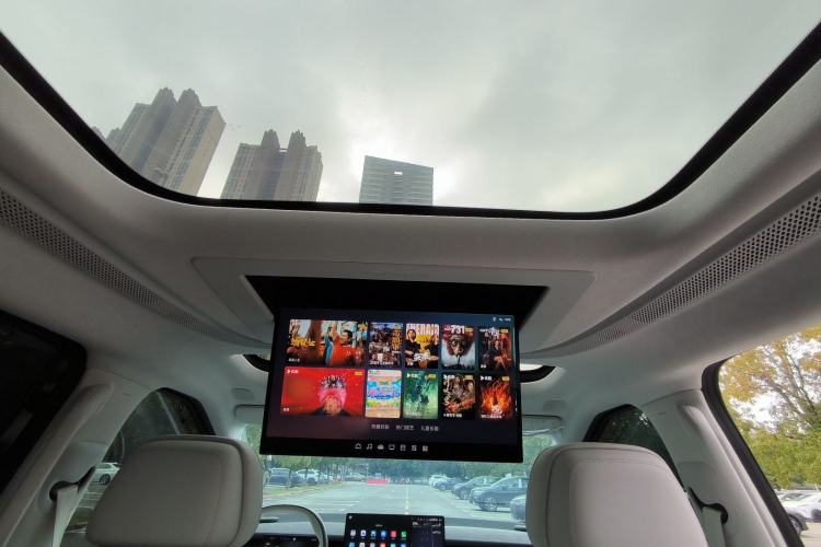 Used XPeng X9 2024 702 Ultra-Long Range Pro
