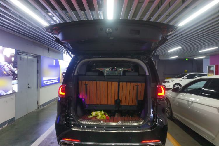 Used GAC Trumpchi M8 2018 320T Luxury Edition
