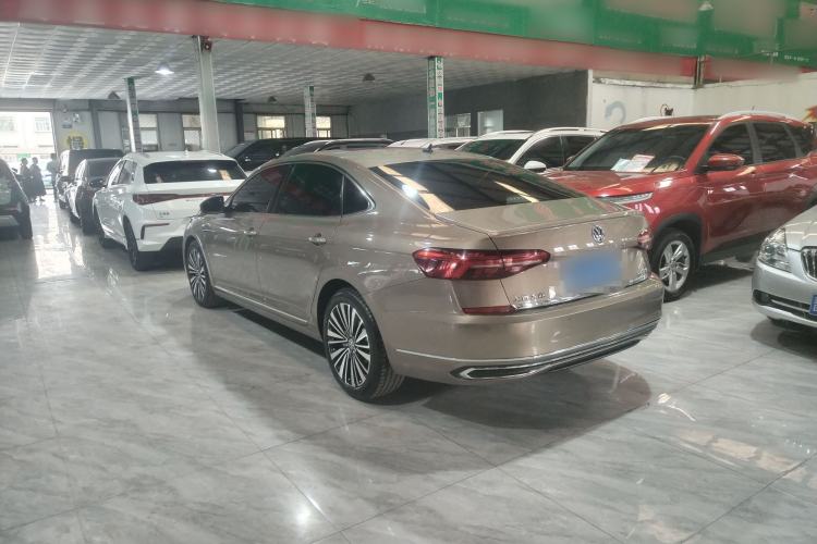 Used Volkswagen Passat 2019 380TSI Luxury Edition China VI Standard
