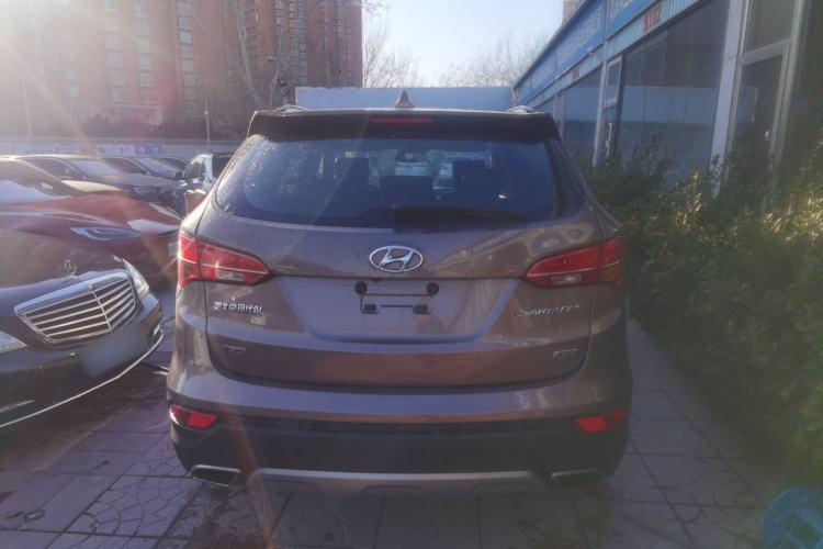Used Hyundai Santa Fe 2015 2.0T Automatic All-Wheel Drive Smart Version 5 Seats