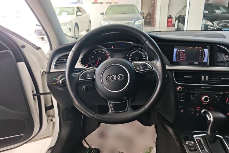 Used Audi A4L 2013 35 TFSI Automatic Comfort Model
