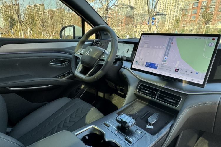 Used BYD Song L DM-i 2025 Intelligent Driving Version 112 km Beyond-Range Type
