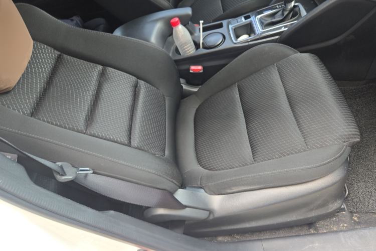 Used Mazda CX-5 2015 2.0L Automatic Two-Wheel Drive Urban Version
