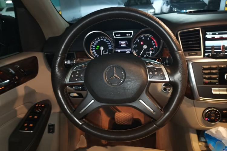 Used Mercedes-Benz M-Class 2012 ML 350 Sport Edition
