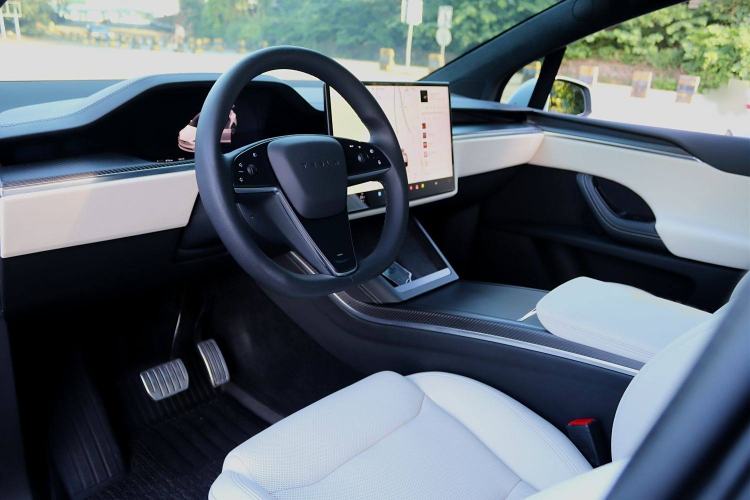 Used Tesla Model X 2023 Dual-Motor All-Wheel-Drive Version
