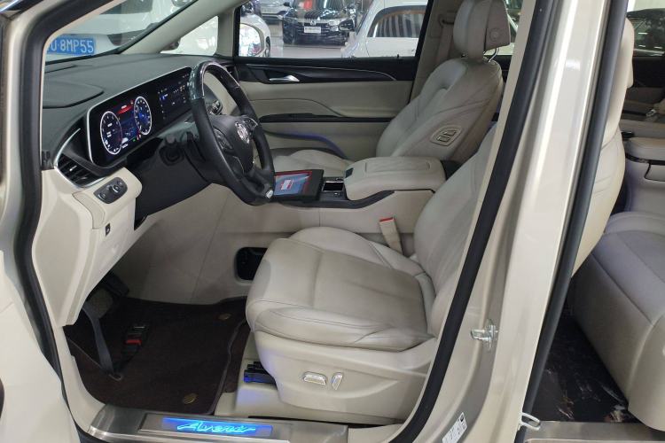 Used Buick GL8 2022 ES Landtrek 653T Comfort Edition
