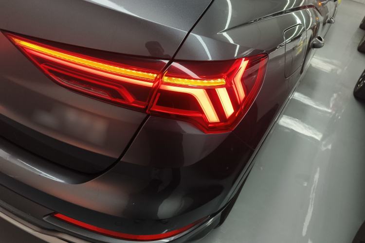 Used Audi Q3 2019 35 TFSI Advanced Dynamic Edition
