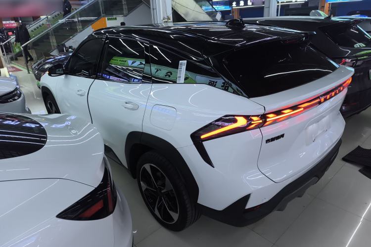 Used  L7 2023 1.5T 115 km Starship
