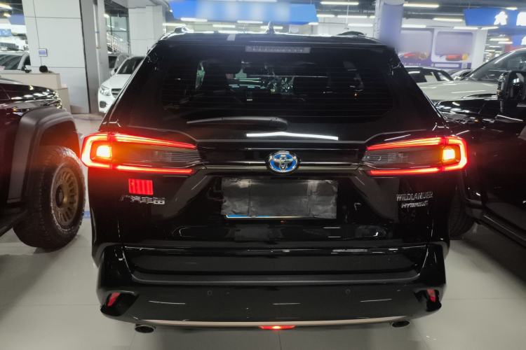 Used Toyota Wildlander 2024 Dual-Motor 2.5L E-CVT Two-Wheel Drive Luxury PLUS Edition
