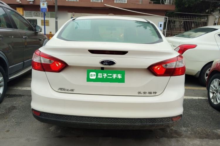 Used Ford Focus 2012 Sedan 1.6L Automatic Comfort Model
