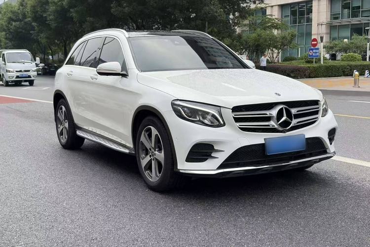 Used Mercedes-Benz GLC 2017 GLC 260 4MATIC Luxury Model
