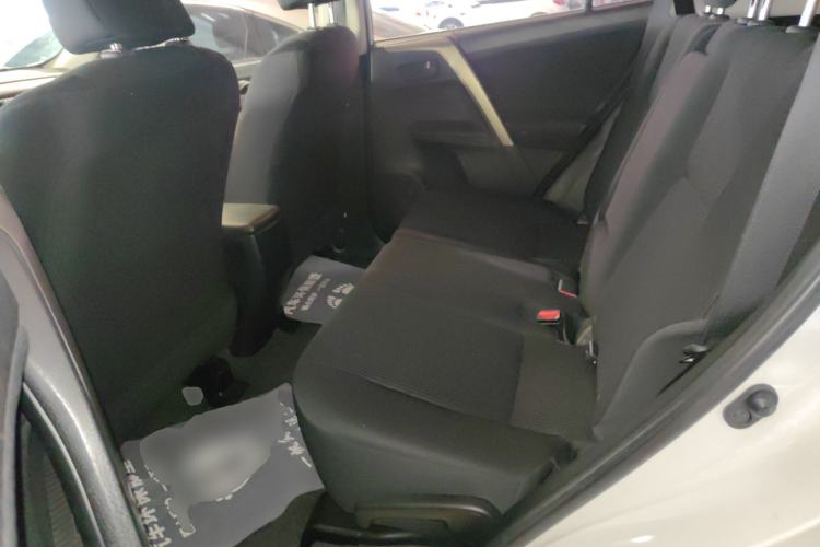 Used Toyota RAV4 2015 2.0L CVT Two-Wheel Drive Fashion Edition
