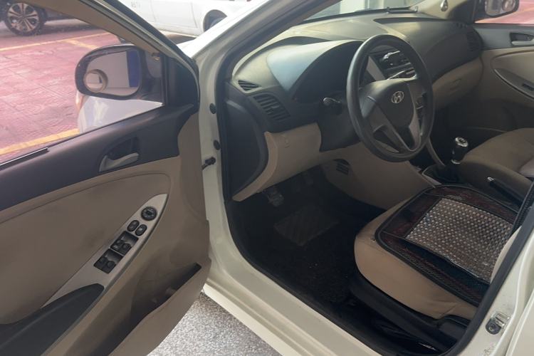 Used Hyundai Verna 2016 1.4L Manual Smart GLS Trim