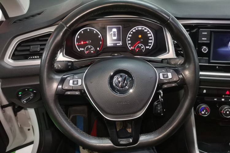 Used Volkswagen T-ROC 2019 230TSI DSG Two-Wheel-Drive Advanced Version China VI Standard
