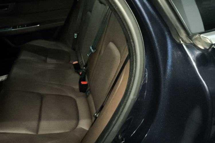 Used Jaguar XFL 2019 XFL 2.0T 250 PS Two-Wheel-Drive Luxury Edition
