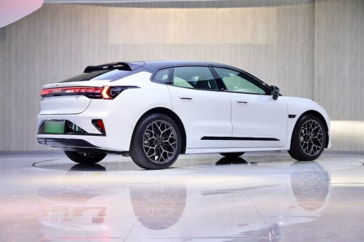 Used Zeekr 001 2025 WE Edition 100 kWh Rear-Wheel Drive
