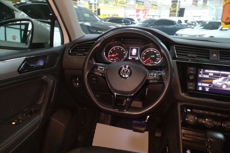 Used Volkswagen Tiguan L 2019 330TSI Automatic Two-Wheel Drive Panoramic Comfort Edition China V Standard