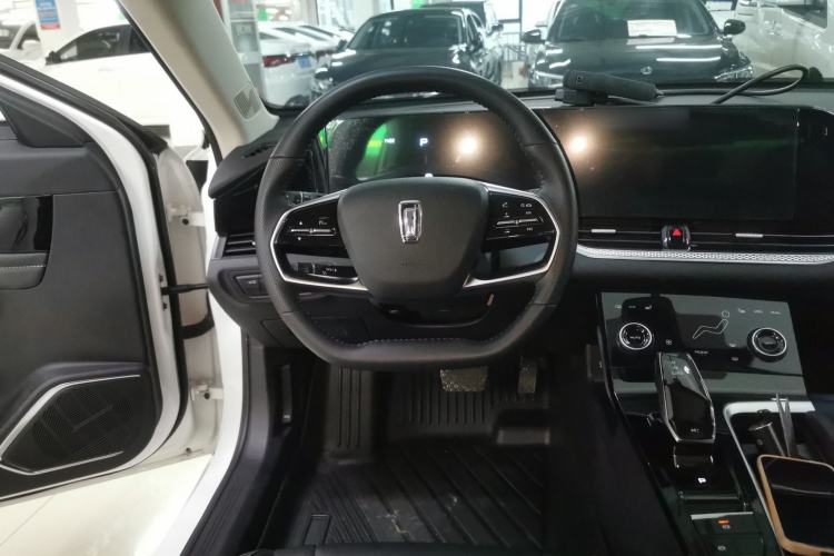 Used Bestune B70 2023 Third Generation 1.5T Automatic Enjoyment Version 70th Anniversary Edition
