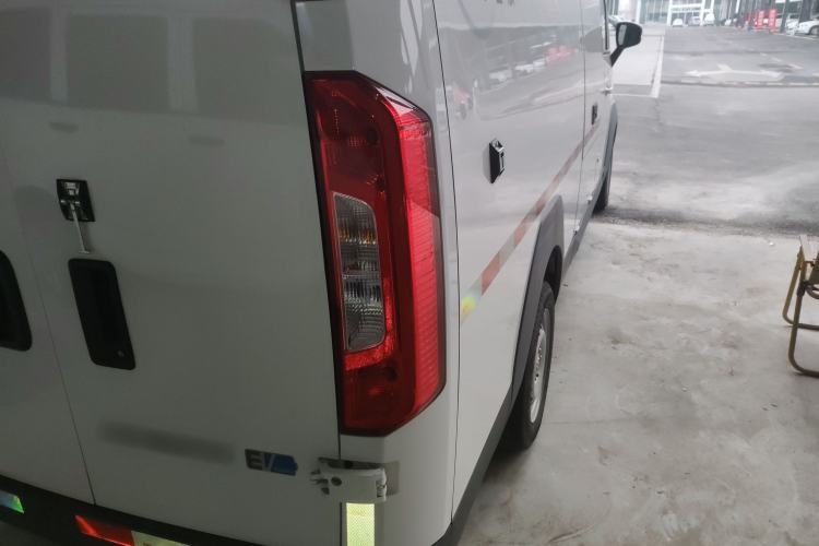 Used Foton Intelligent Blue Elf E7 2024 Facelifted All-Electric Van Flat Roof 2 Seats Evey Lithium Energy 41.86 kWh
