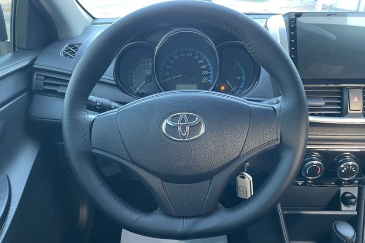 Used Toyota YARiS L 2019 1.5E CVT Dynamic Edition China VI compliant
