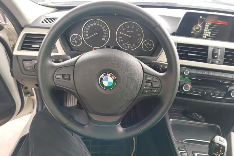 Used BMW 3 Series 2016 320Li Fashion Model
