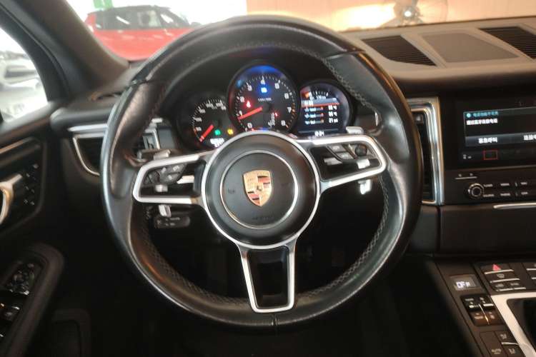 Used Porsche Macan 2017 Macan 2.0T
