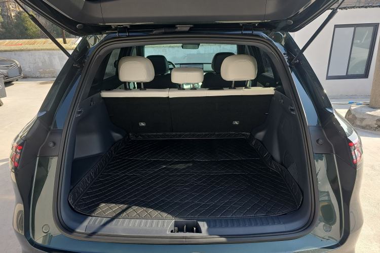 Used  Galaxy Xingjian 7 EM-i 2025 120km Launch+ Version
