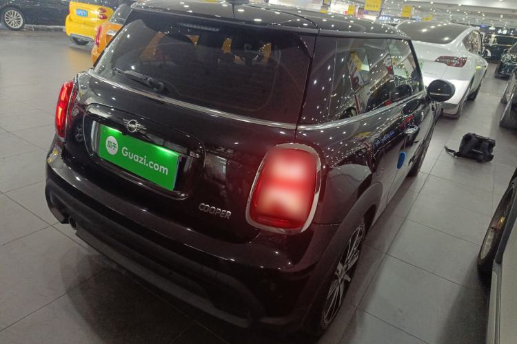 Used  MINI 2023 Updated 1.5T COOPER Artist
