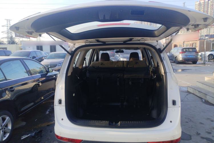 Used Baojun 730 2019 1.5L Manual Fashion Model 7-seater National V