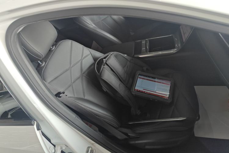 Used  L6 2024 125km PLUS Dragon Edition
