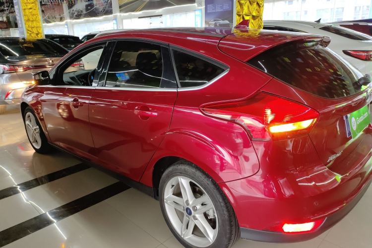 Used Ford Focus 2020 Hatchback Classic 1.5L Automatic Trendy Model
