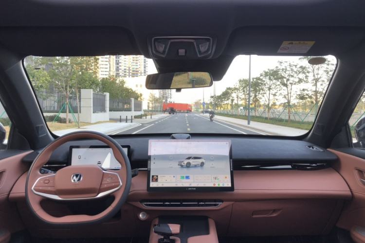 Used Changan UNI-Z New Energy 2024 Blue Whale Smart Electric iDD 125km Beyond Edition