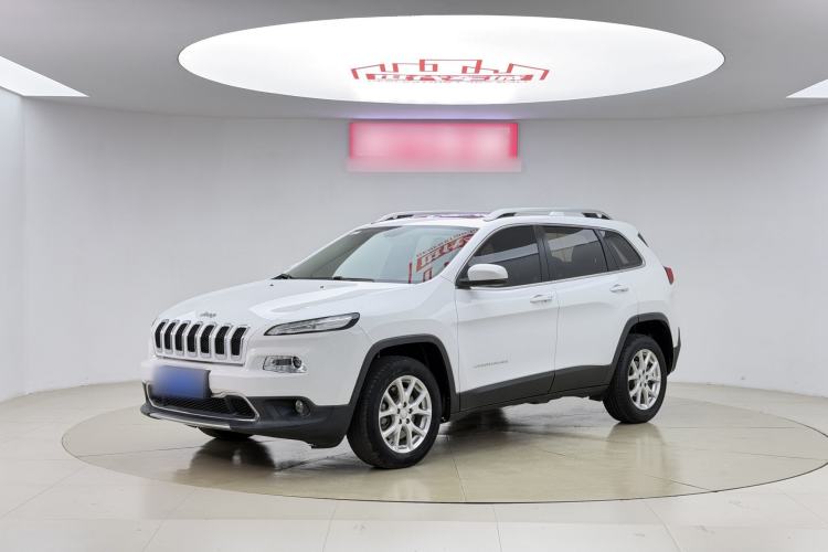 Used Jeep Cherokee 2017 2.0L Superior Edition