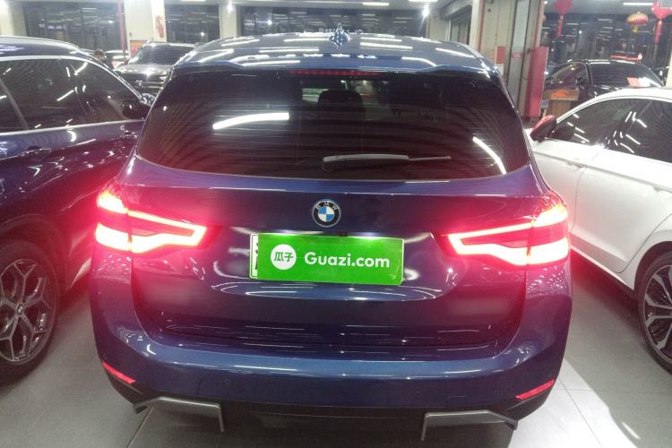 Used BMW iX3 2021 Updated Leading Edition
