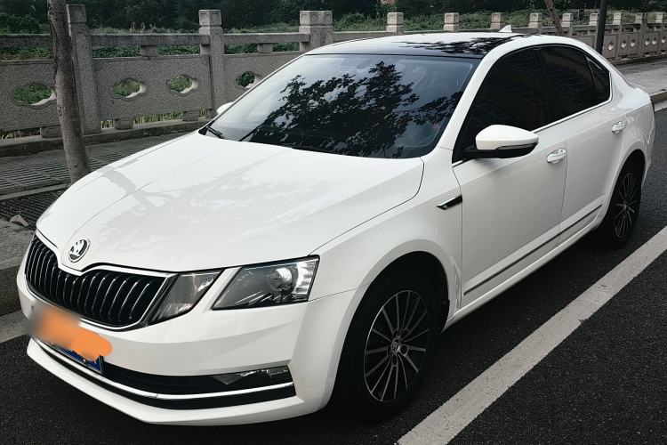 Used Skoda Octavia 2019 1.5L Automatic Smart Drive Luxury Edition China V Standard

