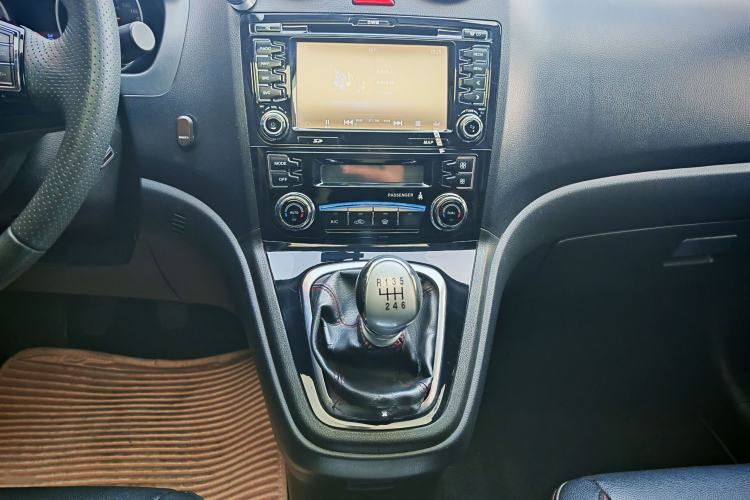 Used Haval H6 2014 Upgraded Model 1.5T Manual Two-Wheel Drive Elite Version