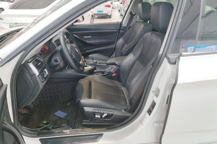 Used BMW 3 Series GT 2018 320i Sport Edition
