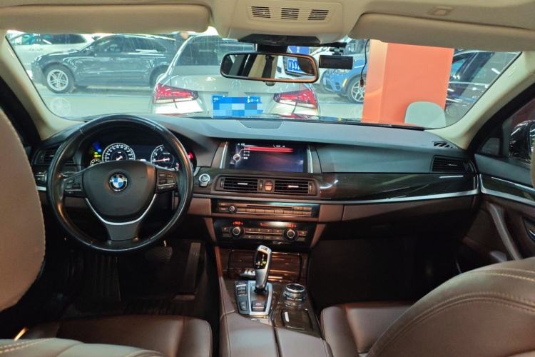 Used BMW 5 Series 2014 525Li Luxury Design Package
