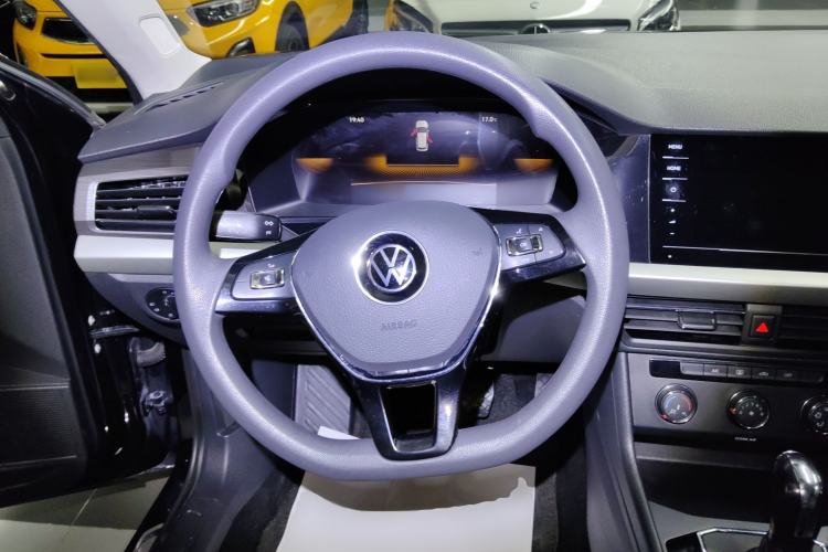 Used Volkswagen Lavida 2021 1.5L Automatic Comfort Edition
