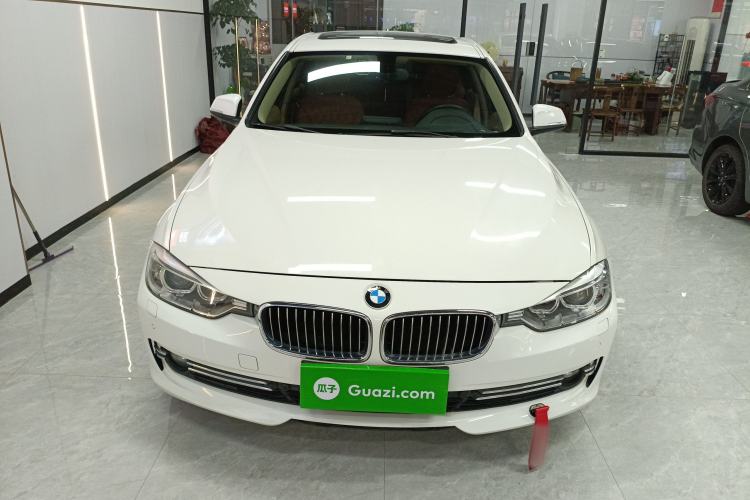 Used BMW 3 Series 2015 320Li Luxury Design Package
