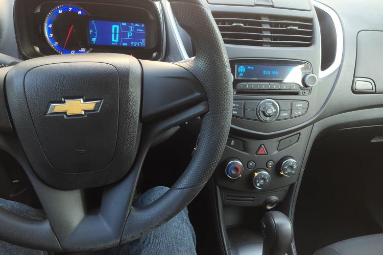 Used Chevrolet Trax 2016 1.4T Automatic Two-Wheel Drive Comfort Version with Sunroof
