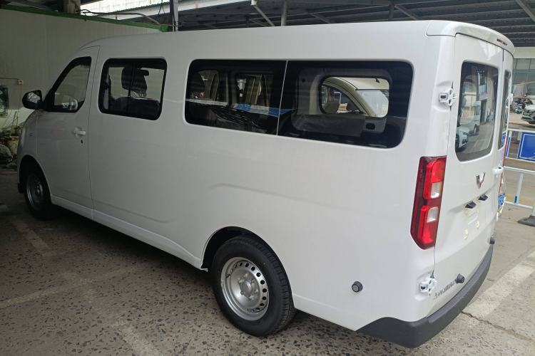 Used Wuling Yangguang 
