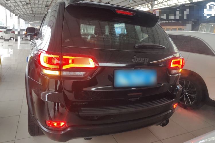 Used  Grand Cherokee (Import) 2019 3.0L Professional Navigation Edition
